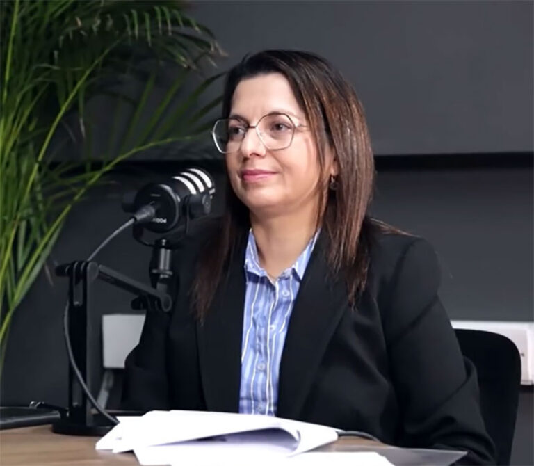 Η ΠΑΙΔΕΙΑ ΣΤΟ ΕΠΙΚΕΝΤΡΟ ΤΩΝ ΠΡΟΚΛΗΣΕΩΝ ΤΗΣ ΣΥΓΧΡΟΝΗΣ ΚΟΙΝΩΝΙΑΣ